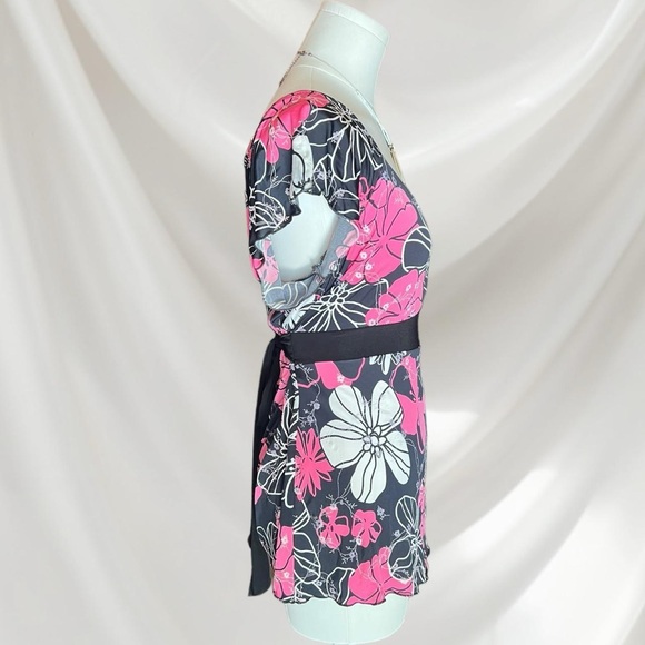 Red Bugs | Y2K Top - Picture 2 of 6